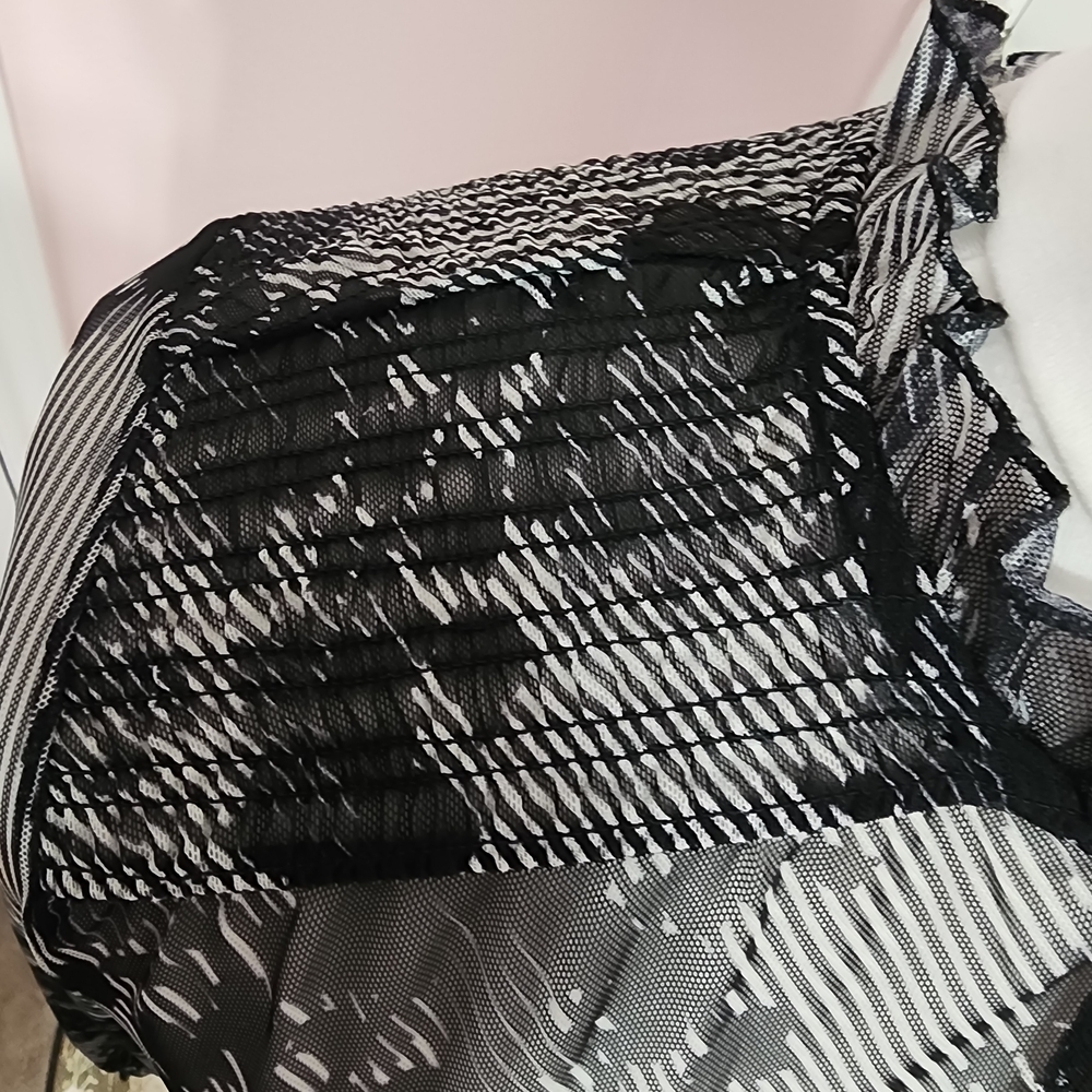 Chico's Black and Gray Patterned Blouse - Picture 4 of 5